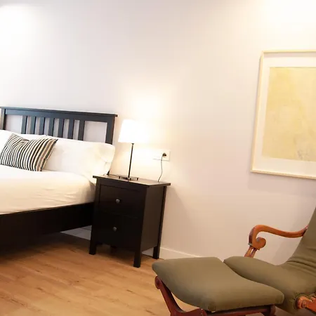 Avg Numa Guilhou 4 アパート *
