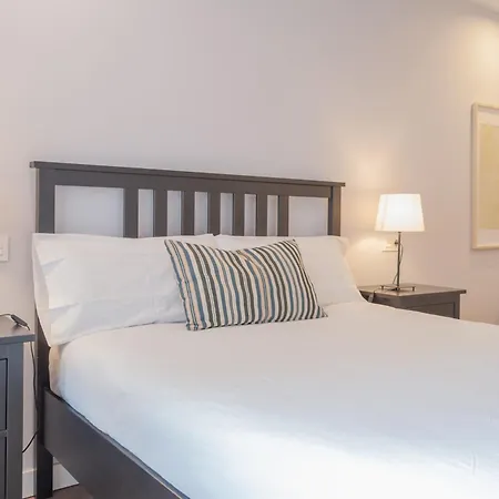 Avg Numa Guilhou 4 * Gijón